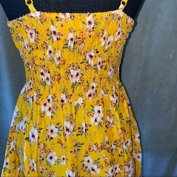 🆕 JOLIE and Joy yellow floral print sundress with padded cups sz M - Picture 7 of 15